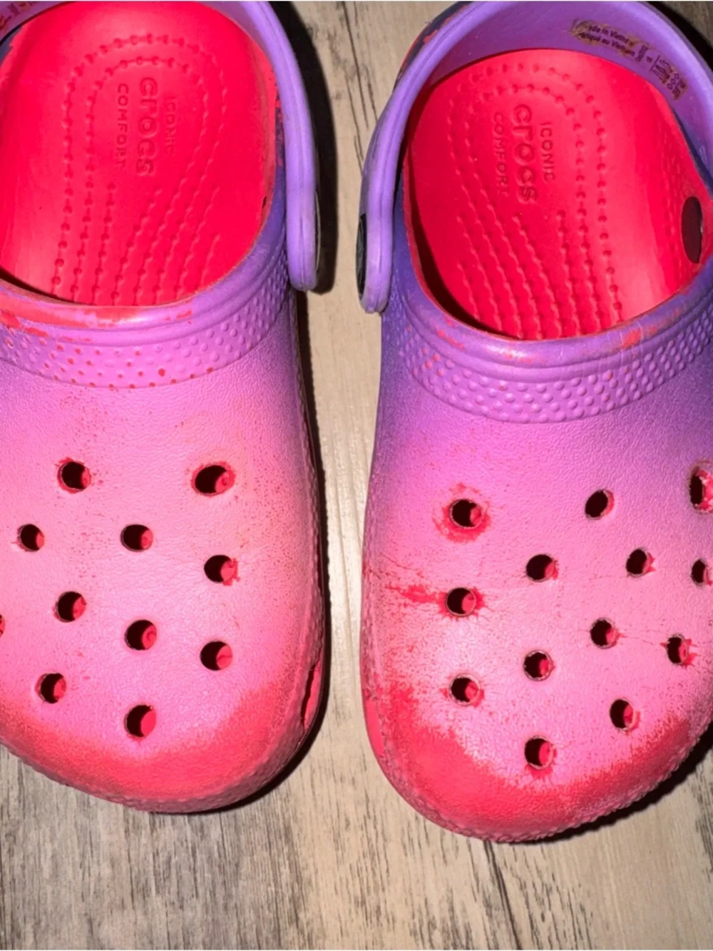 CROCS Kids Ombre Clog in Pink and Purple
